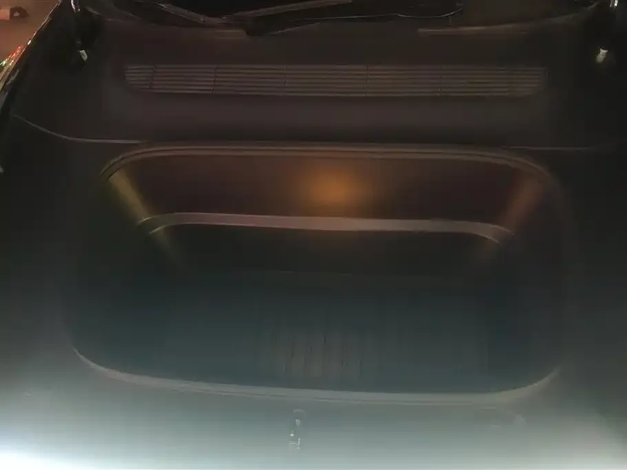 Tesla Model Y 2025 из CN, фото 10