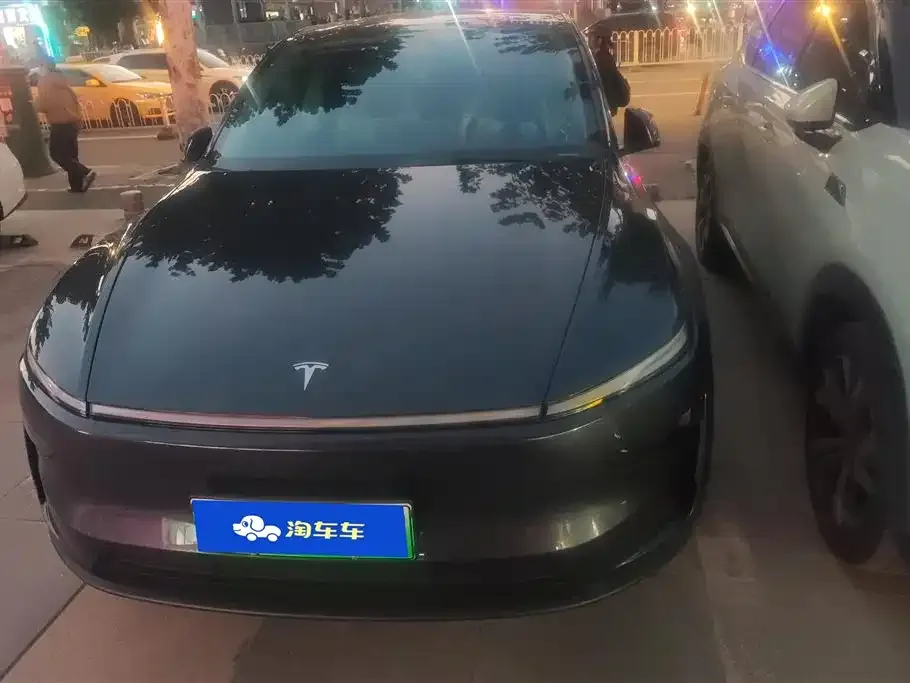 Tesla Model Y 2025 из CN, фото 2