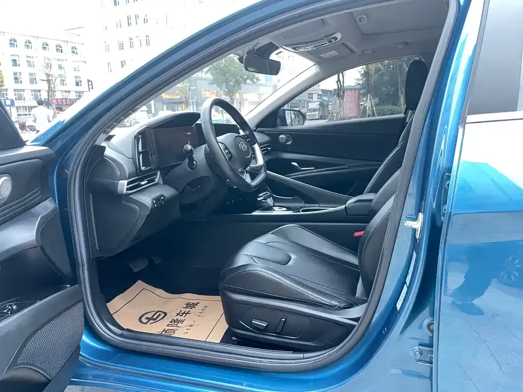 Hyundai Elantra 2021 из CN, фото 5