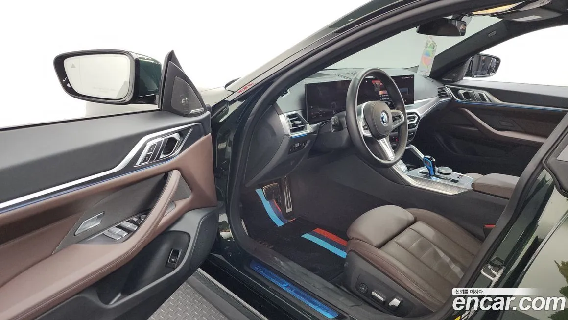 BMW i4 — фото 10