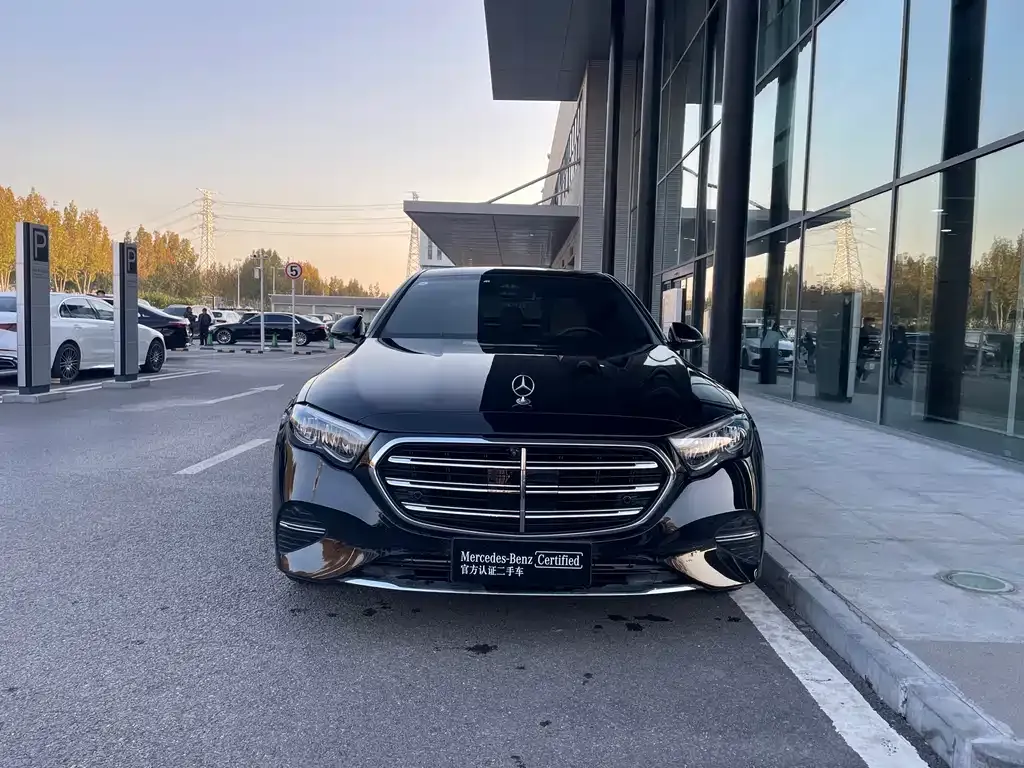 Mercedes-Benz E-Class 2025 из CN, фото 2