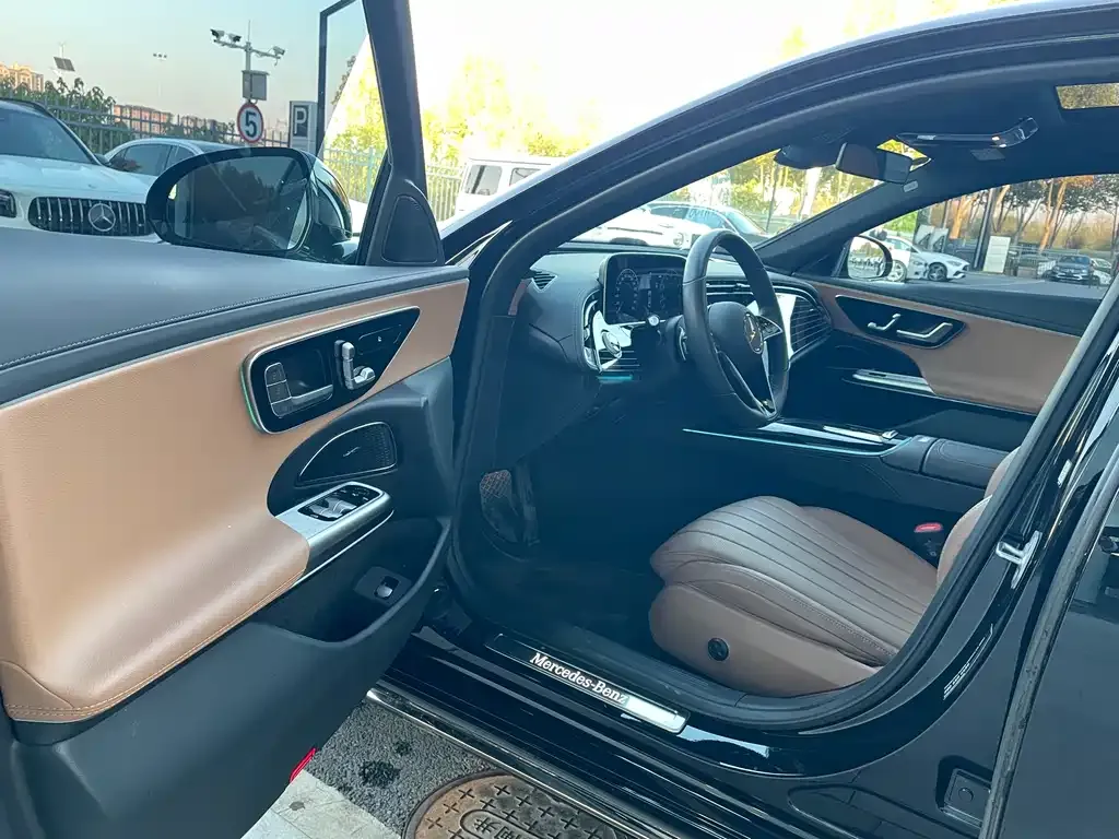 Mercedes-Benz E-Class 2025 из CN, фото 6