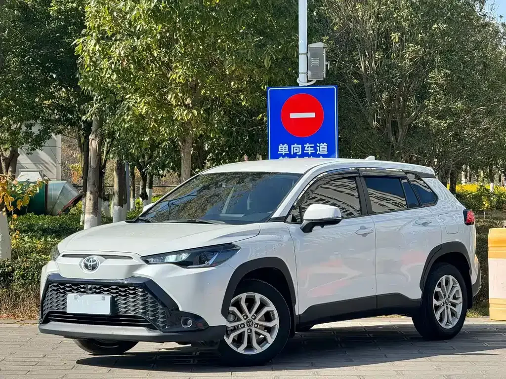 Toyota Frontlander 2024 из CN, фото 1