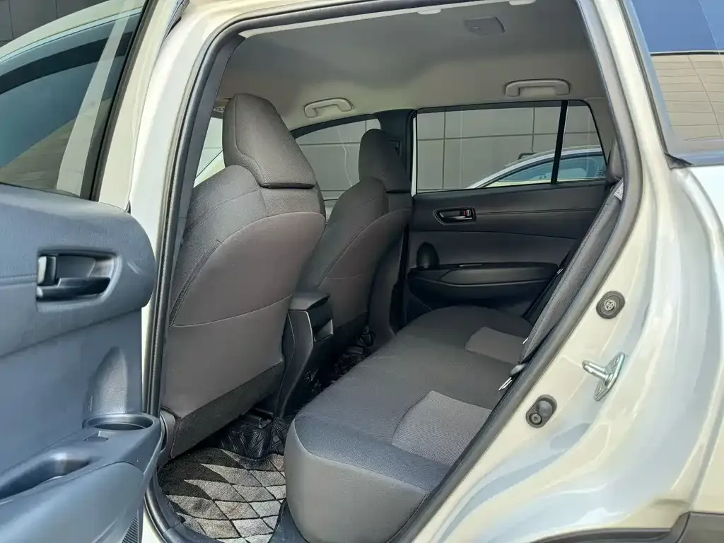 Toyota Frontlander 2024 из CN, фото 7
