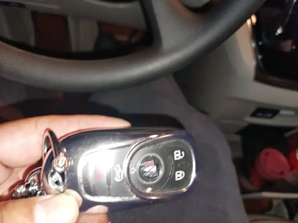 Buick GL8 2022 из CN, фото 10