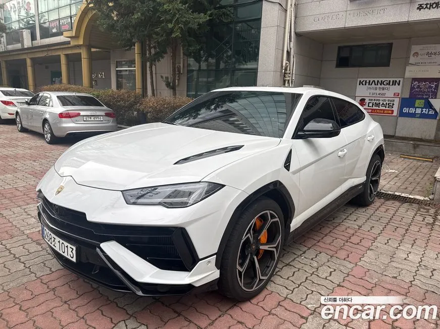 Lamborghini Urus 2024 из KR, фото 2