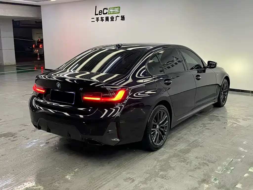 BMW 3 Series 2023 из CN, фото 6