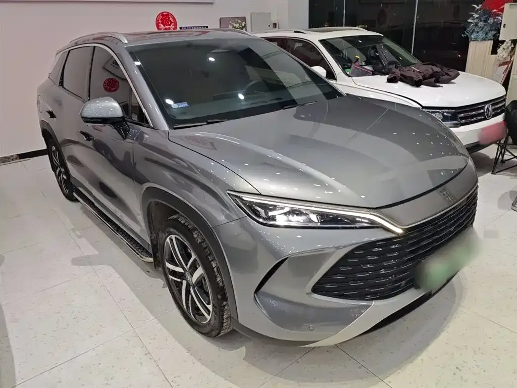 BYD L DM-i — фото 4