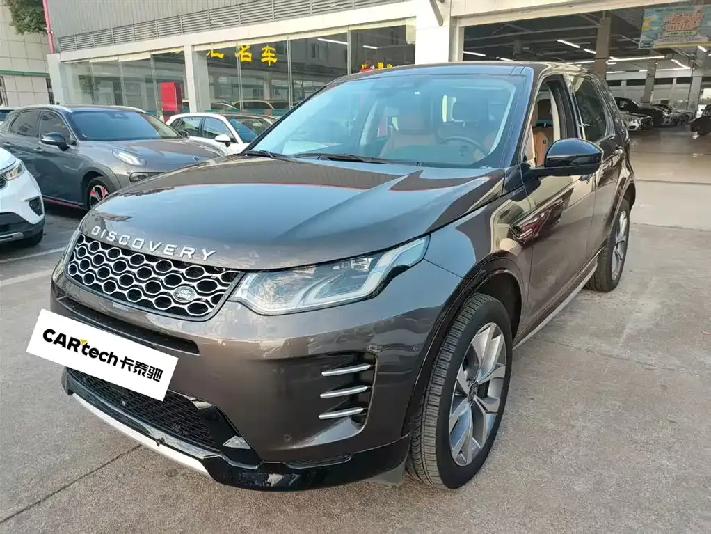 Land Rover Discovery Sport — фото 1