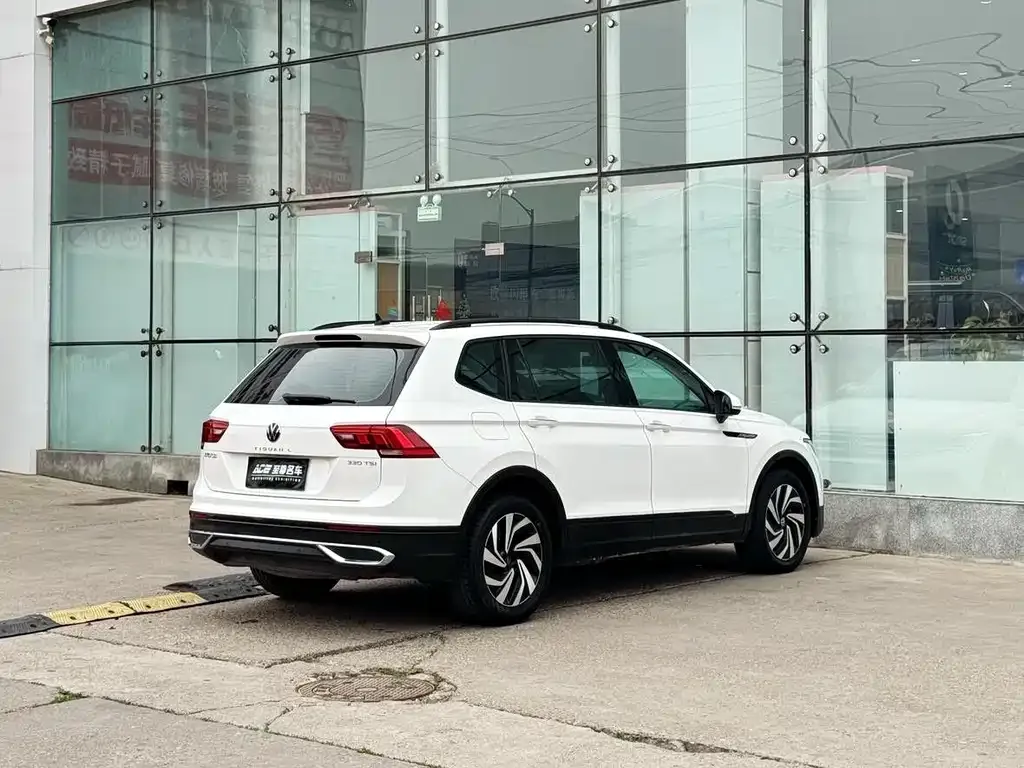 Volkswagen Tiguan L 2022 из CN, фото 4