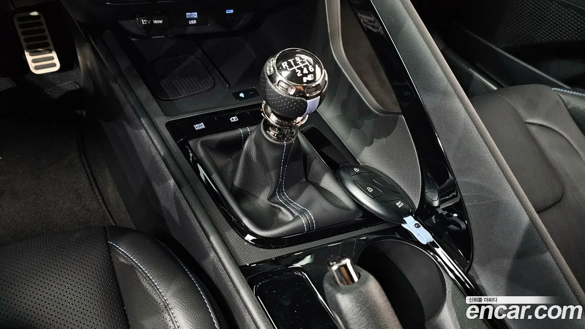 Hyundai AVANTE — фото 9
