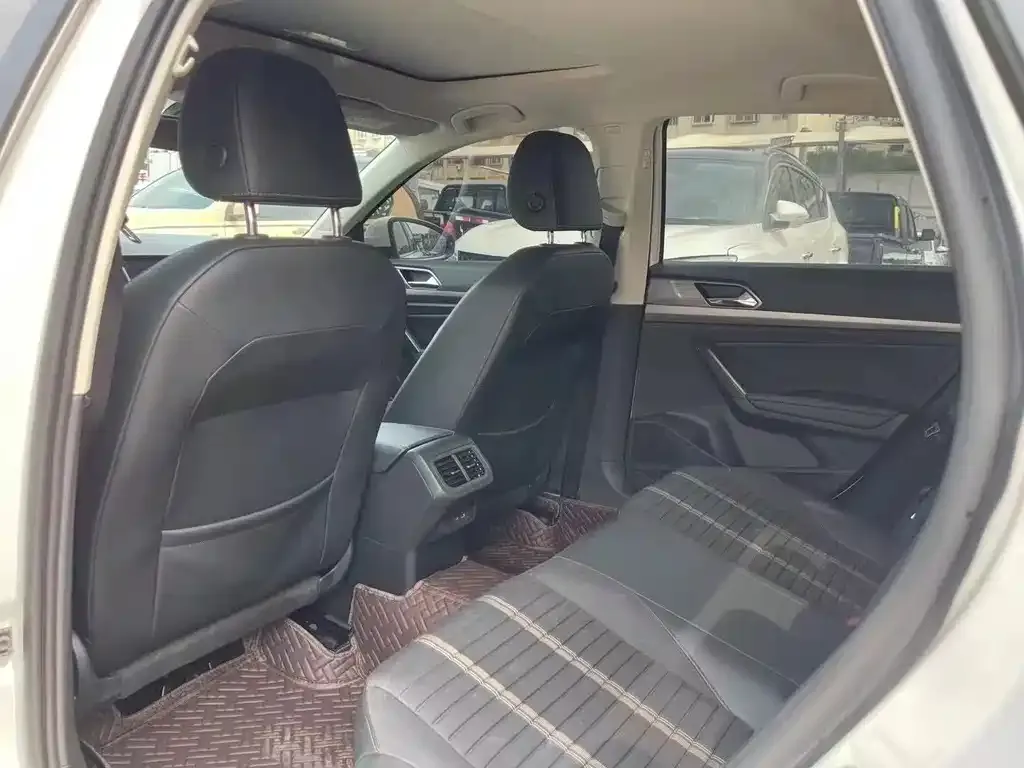 Volkswagen Lavida 2022 из CN, фото 6