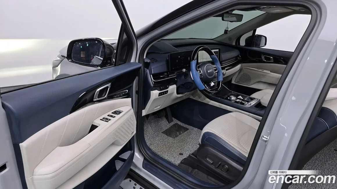 Kia Carnival — фото 10