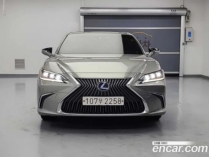 Lexus ES 2021 из KR, фото 2
