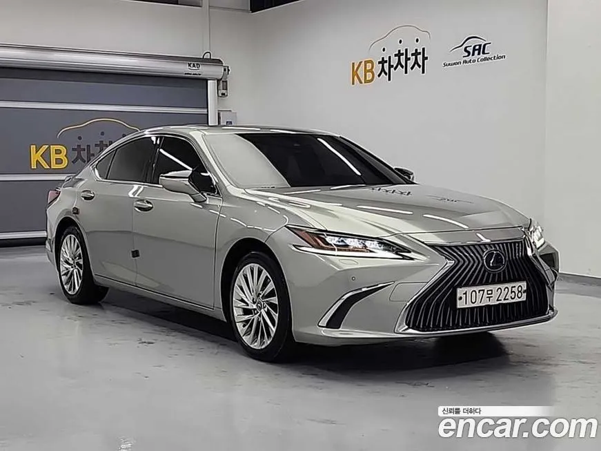 Lexus ES 2021 из KR, фото 4