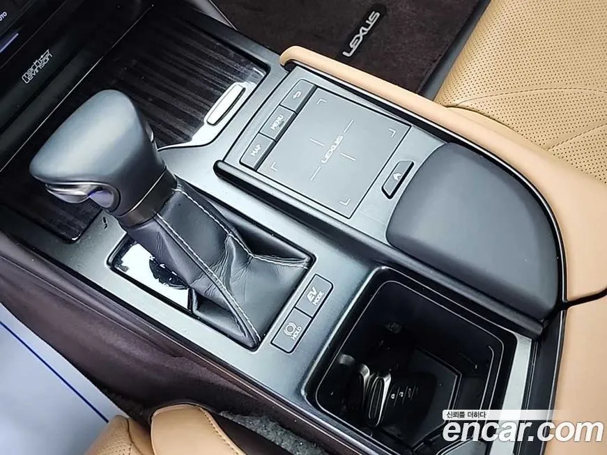 Lexus ES 2021 из KR, фото 8