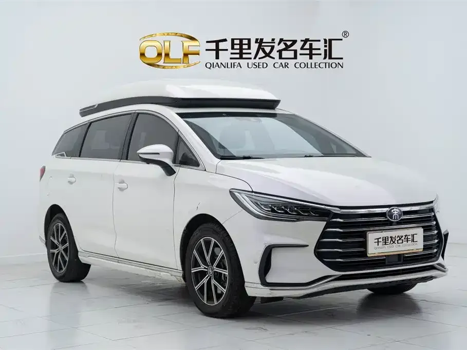 BYD MAX New Energy — фото 3