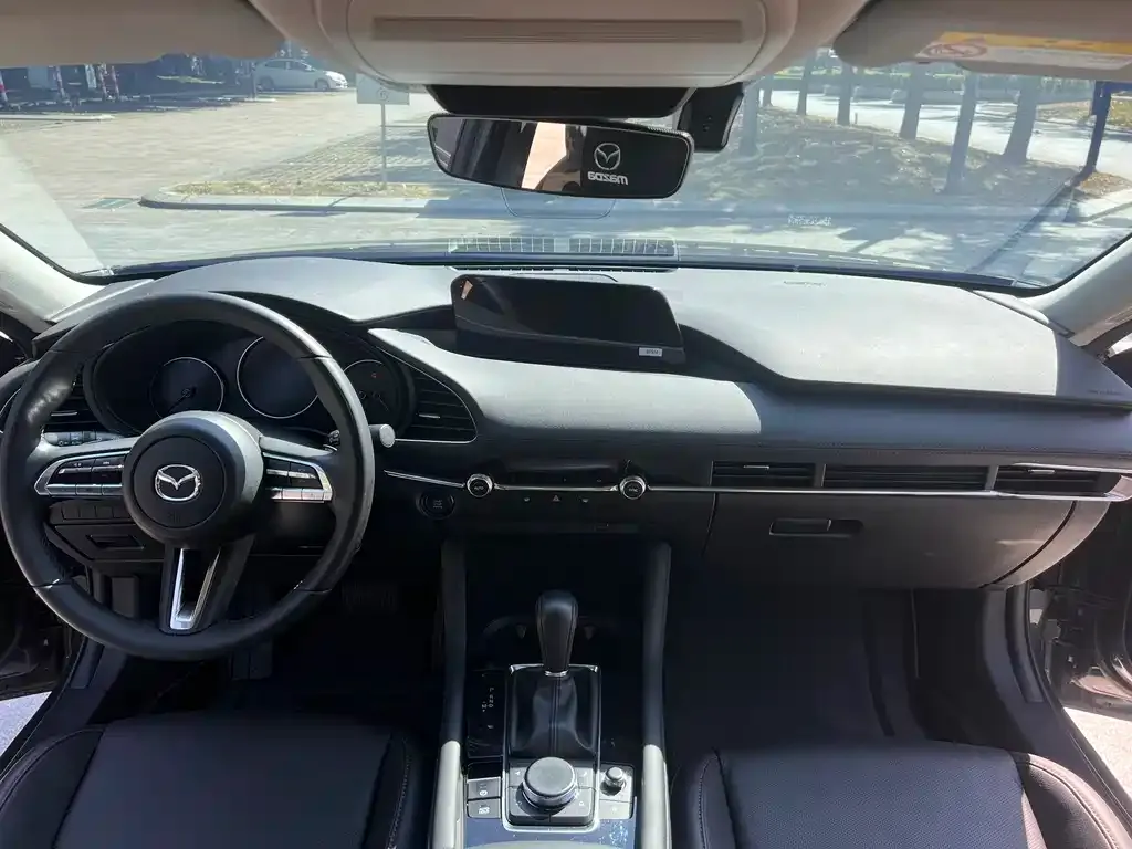 Mazda 3 Axela 2024 из CN, фото 4