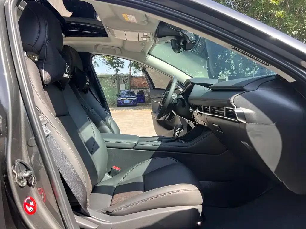 Mazda 3 Axela 2024 из CN, фото 7