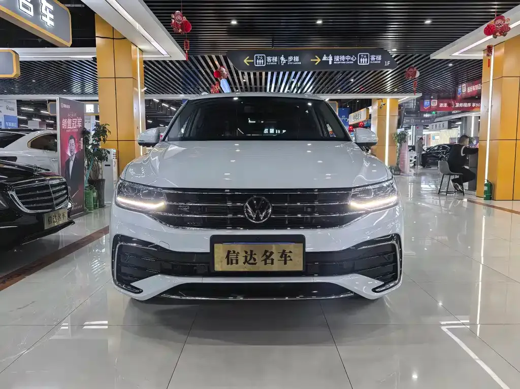 Volkswagen Tiguan L 2024 из CN, фото 2
