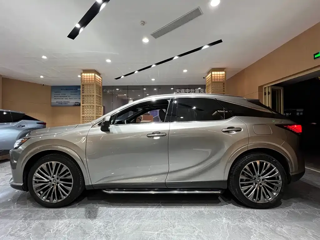 Lexus RX 2023 из CN, фото 3