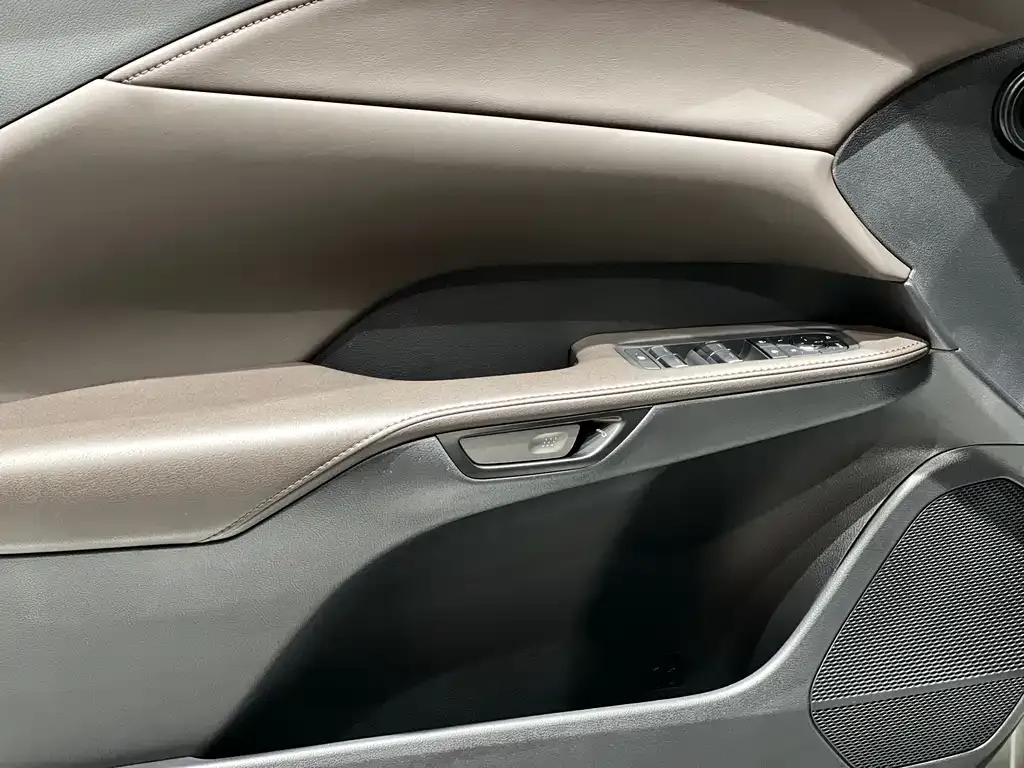 Lexus RX 2023 из CN, фото 9