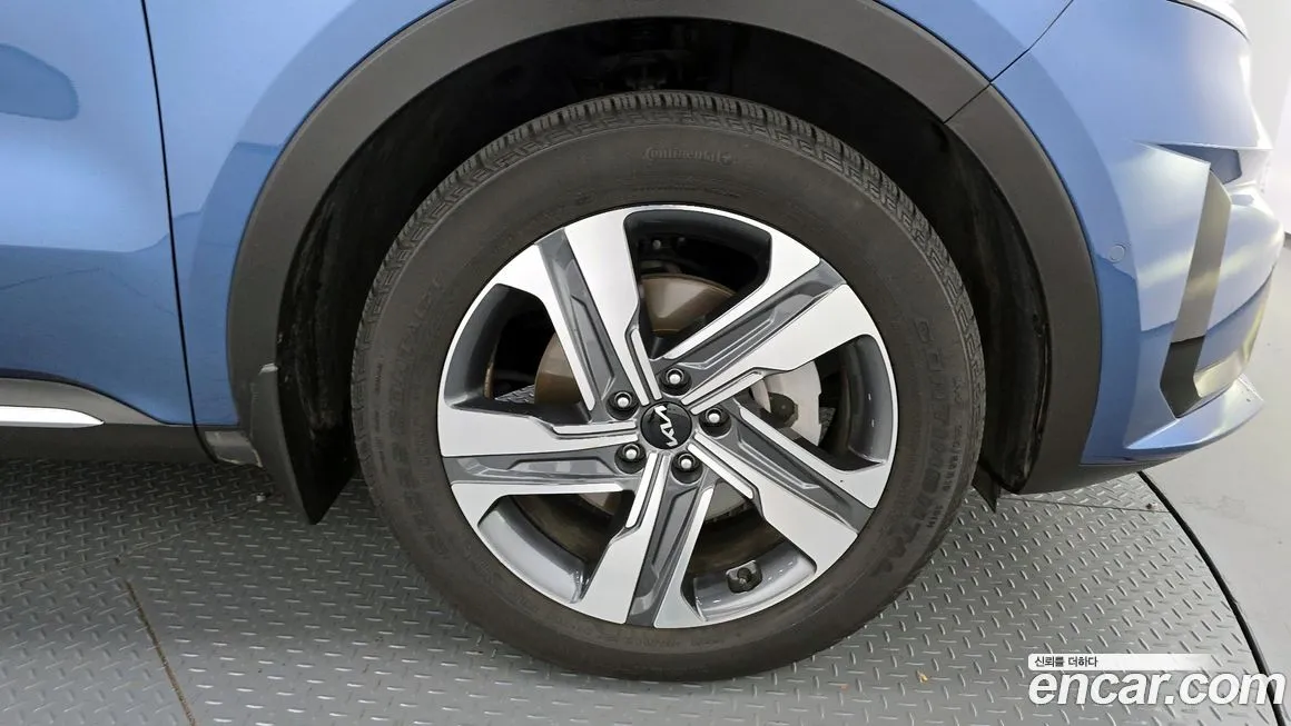 Kia Sorento — фото 5