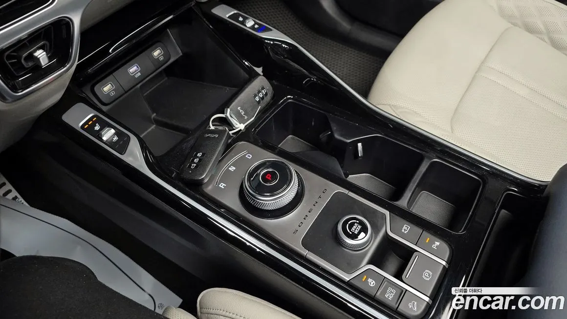 Kia Sorento — фото 9