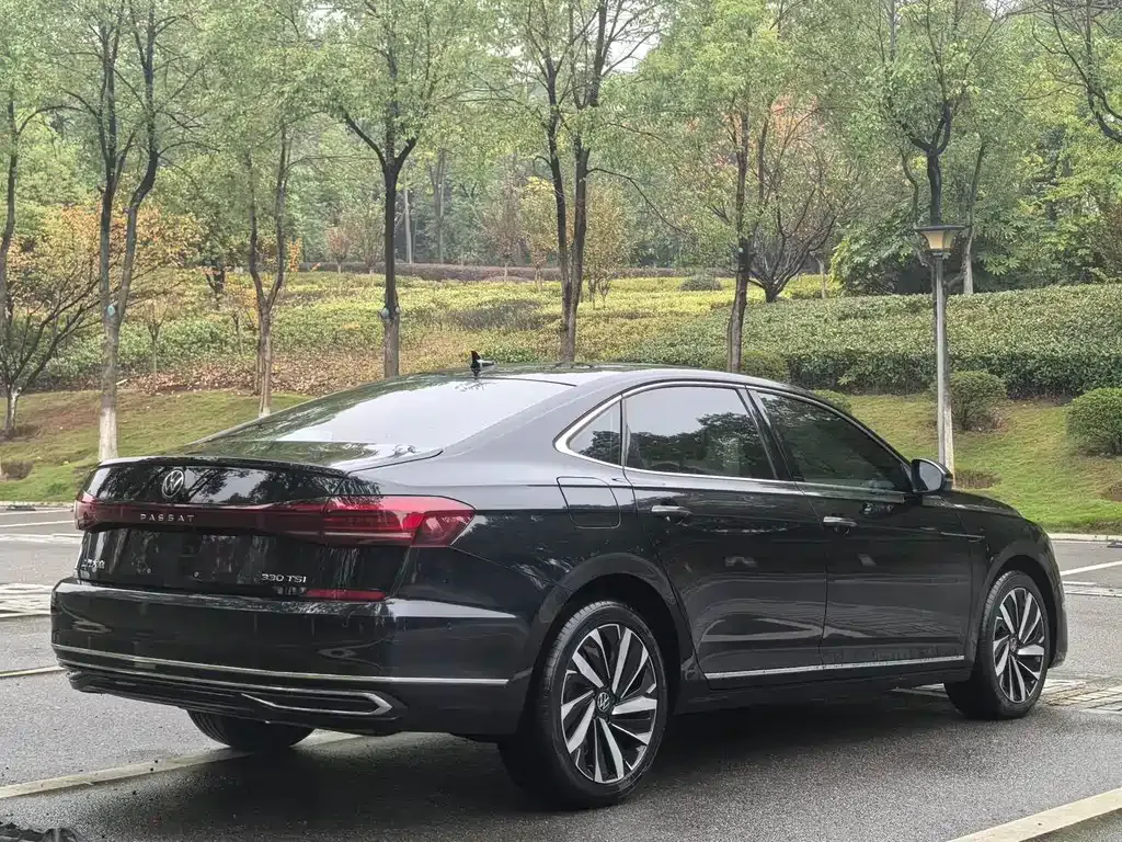 Volkswagen Passat 2022 из CN, фото 4