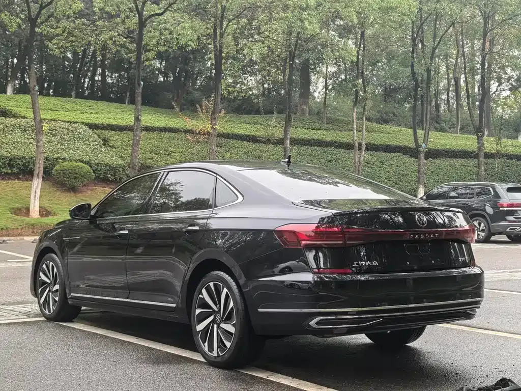 Volkswagen Passat 2022 из CN, фото 6