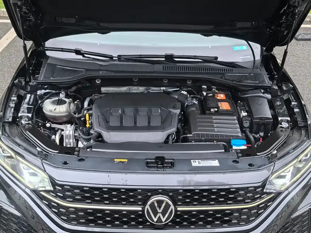Volkswagen Passat 2022 из CN, фото 8