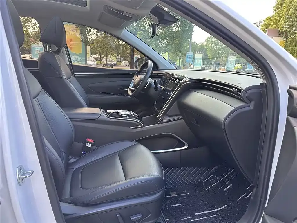 Hyundai Tucson 2022 из CN, фото 3