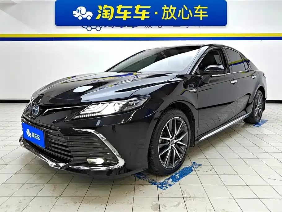 Toyota Camry 2023 из CN, фото 1