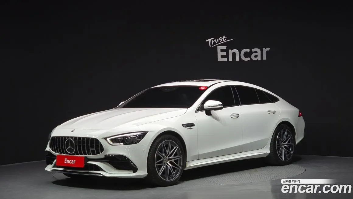 Mercedes-Benz AMG GT — фото 1