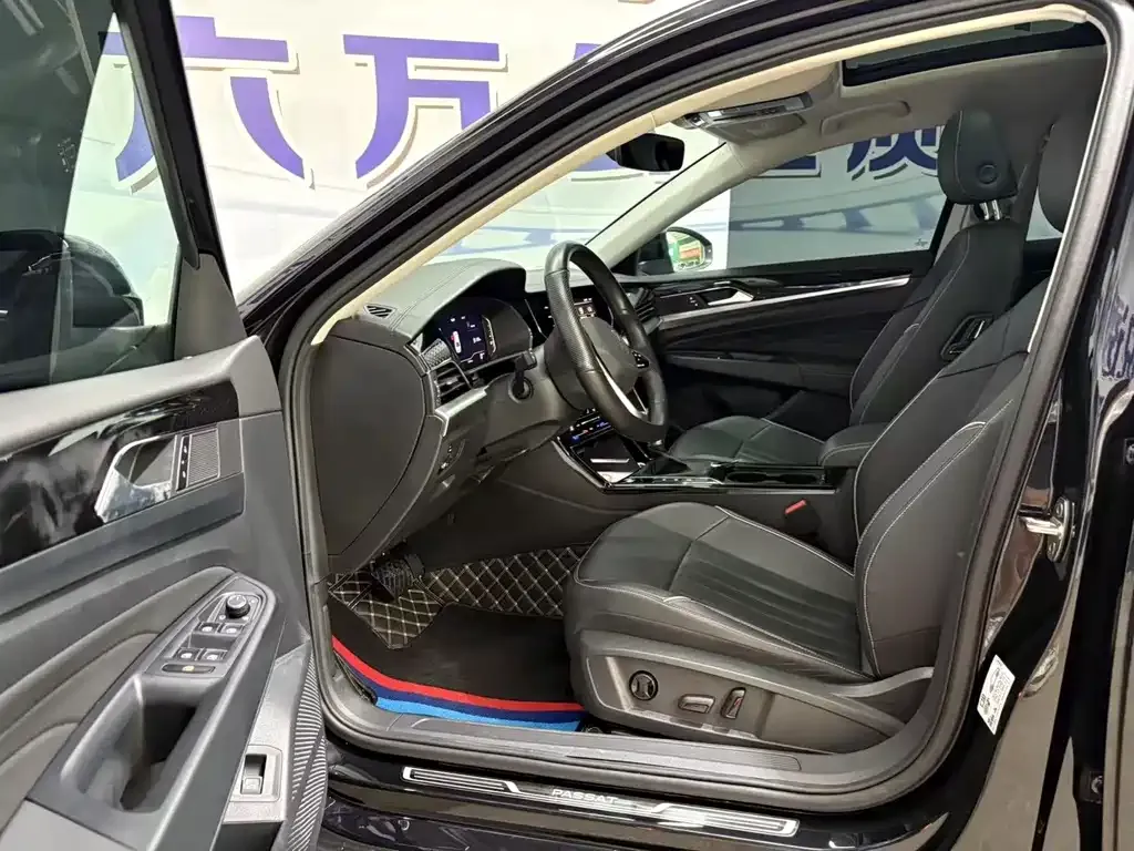 Volkswagen Passat 2023 из CN, фото 7