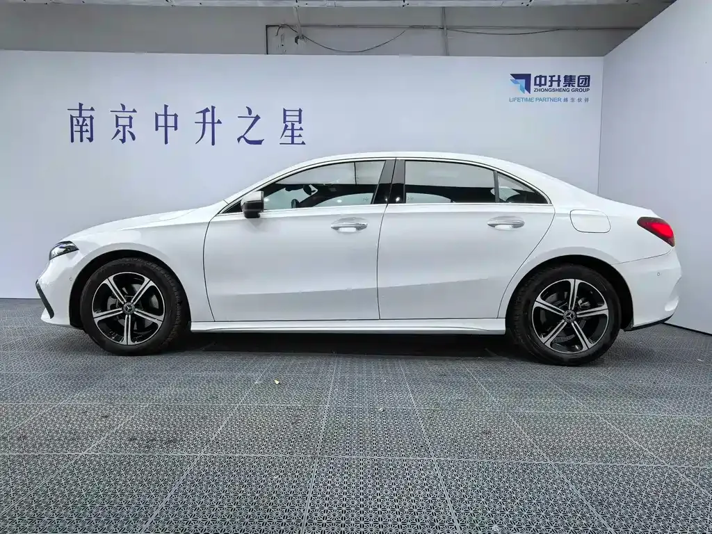 Mercedes-Benz A-Class 2024 из CN, фото 7