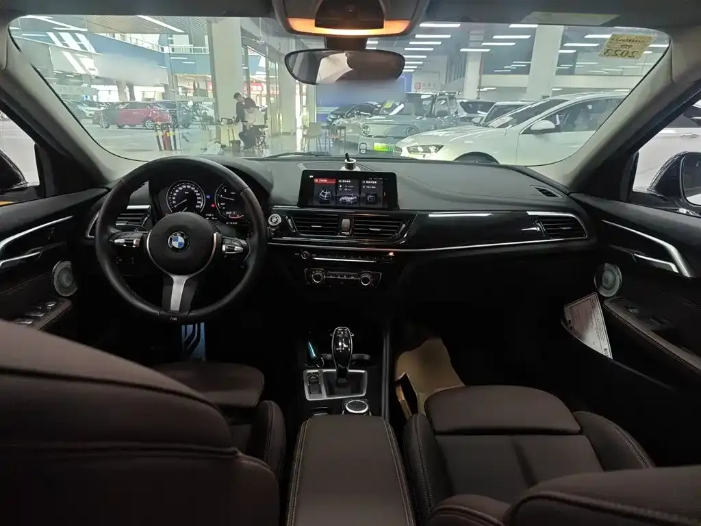 BMW 1 Series 2021 из CN, фото 10