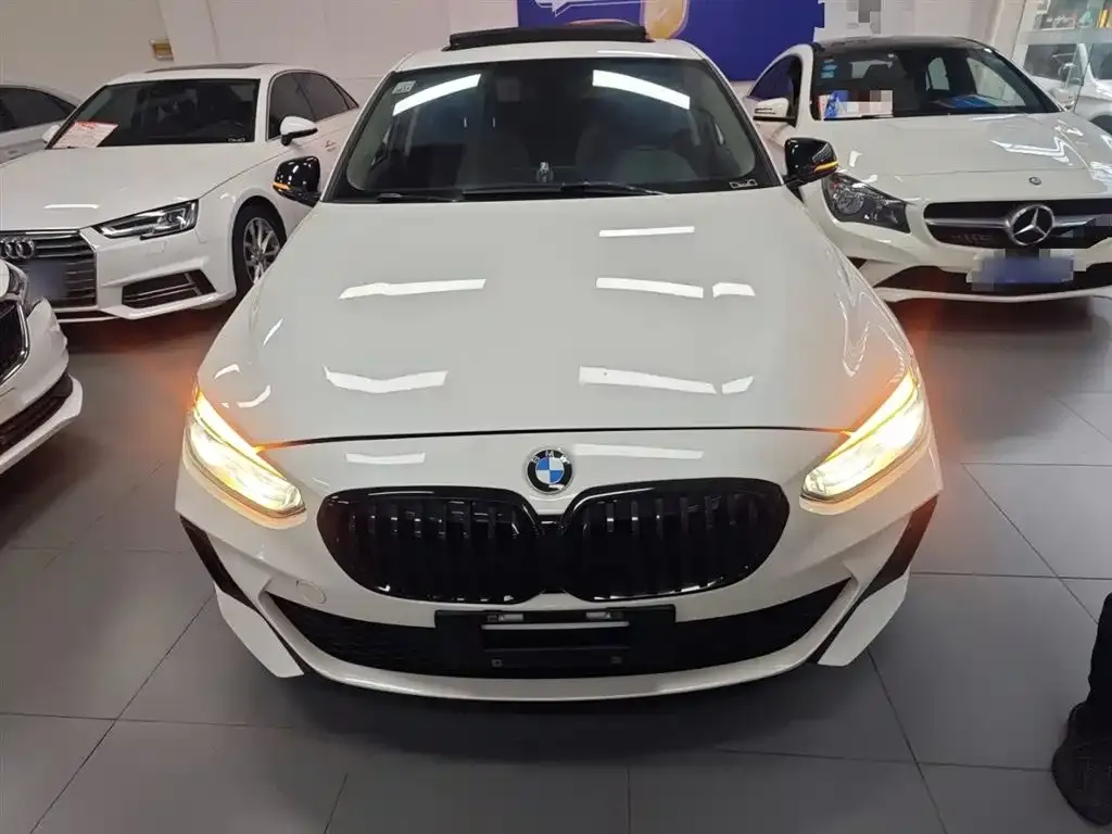 BMW 1 Series 2021 из CN, фото 3
