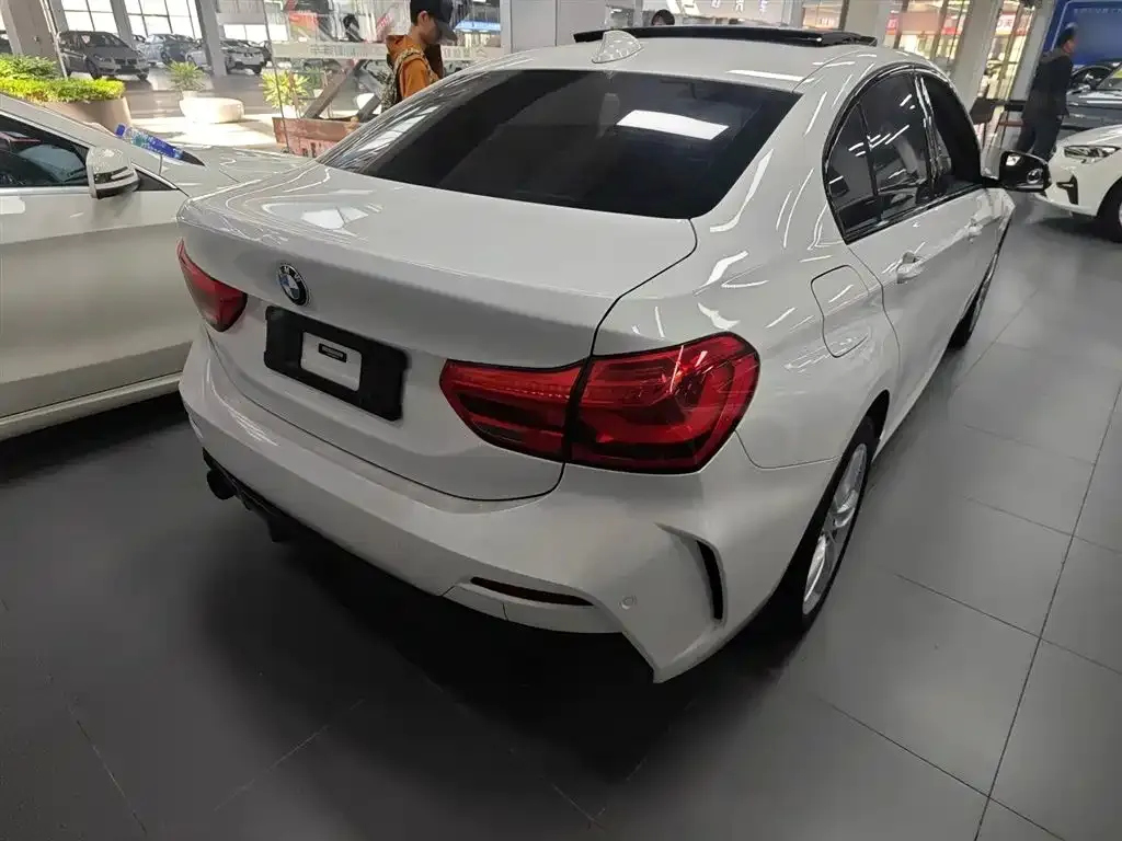 BMW 1 Series 2021 из CN, фото 7