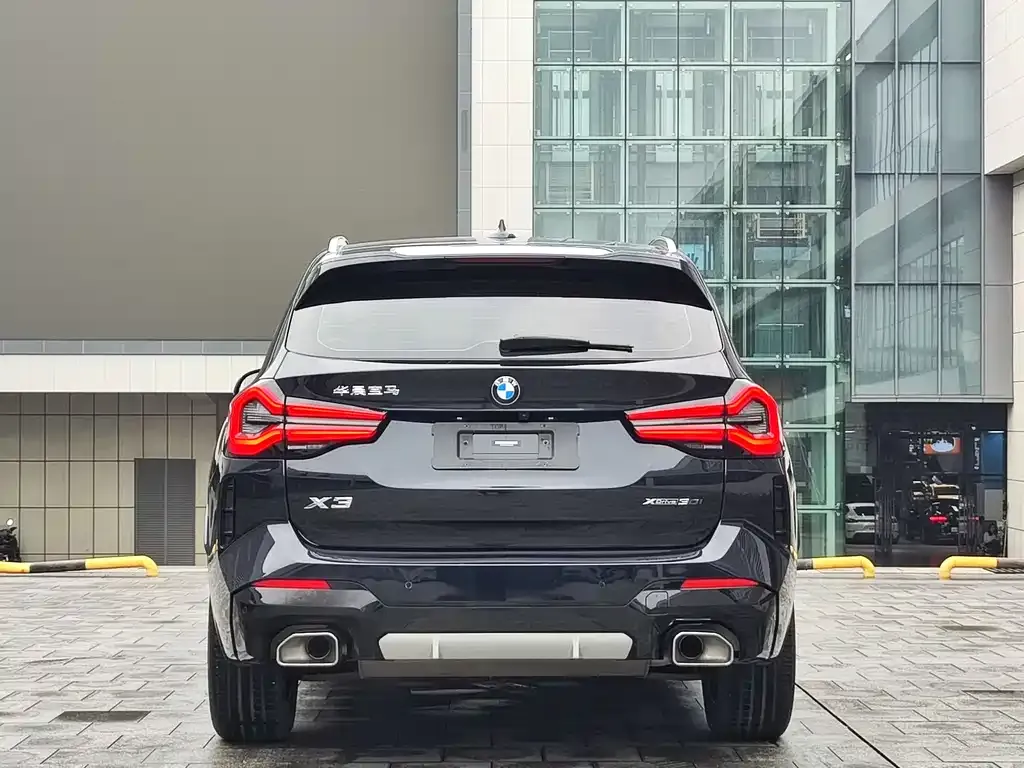 BMW X3 — фото 8