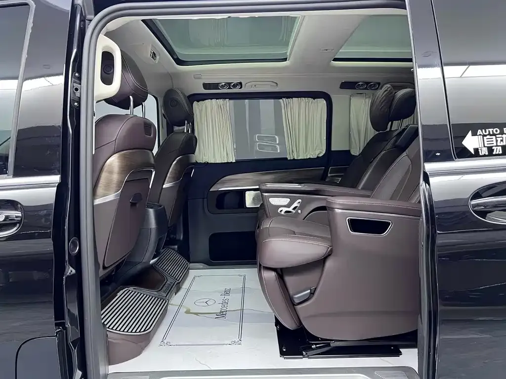 Mercedes-Benz V-Class 2024 из CN, фото 10