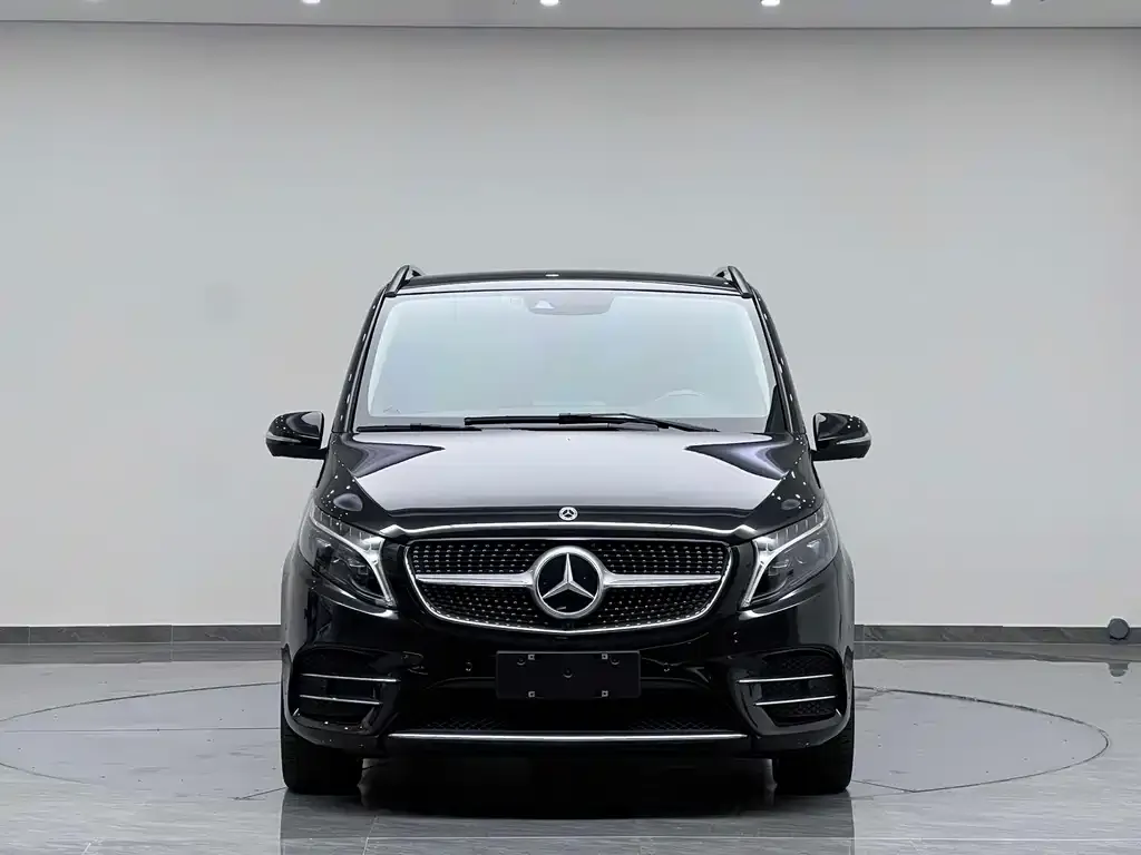 Mercedes-Benz V-Class 2024 из CN, фото 2