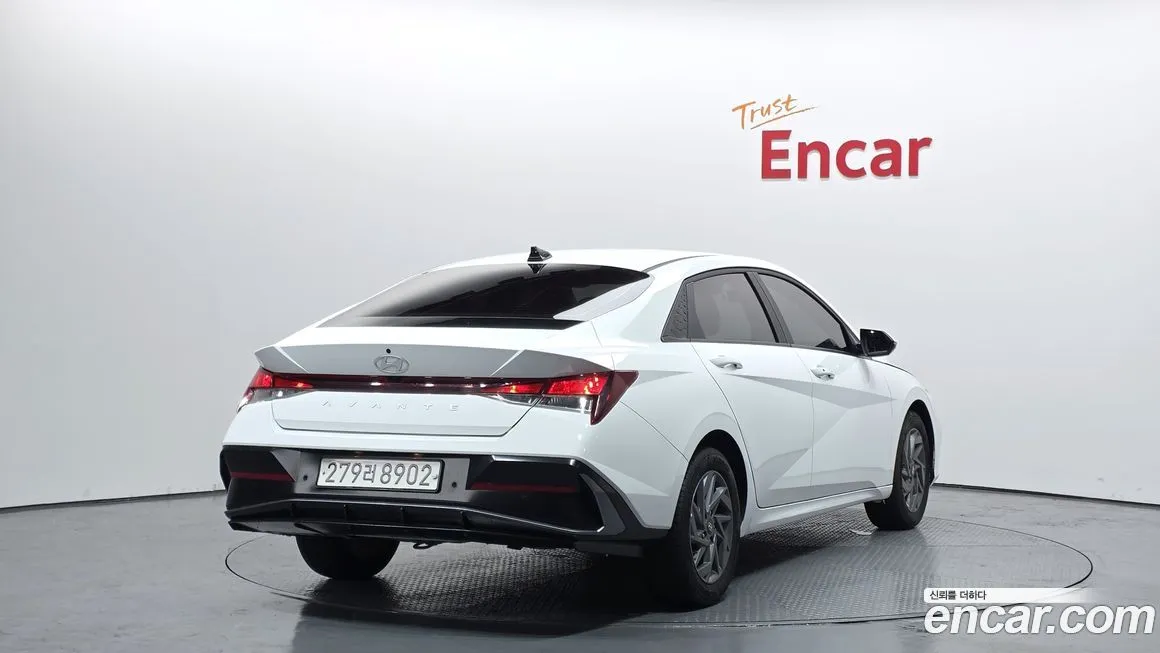 Hyundai AVANTE — фото 2