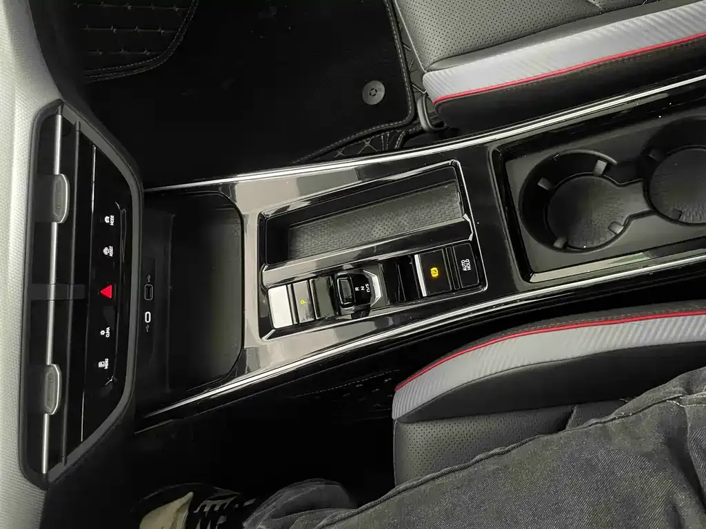 Volkswagen Lamando 2022 из CN, фото 10