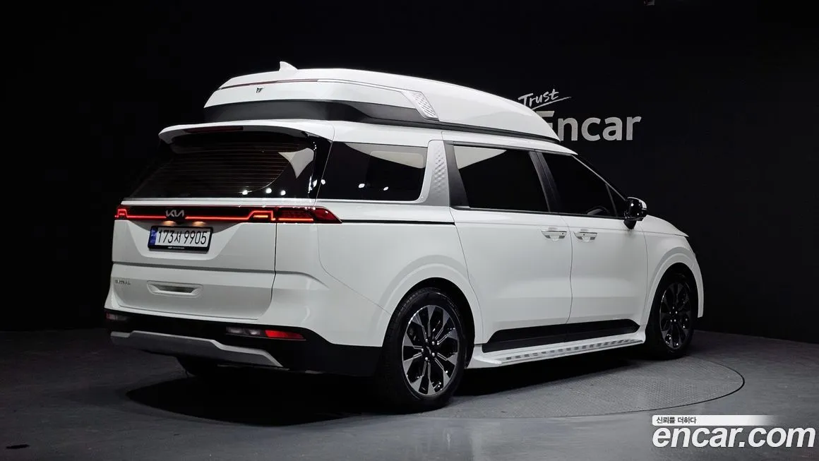 Kia Carnival 2023 из KR, фото 2