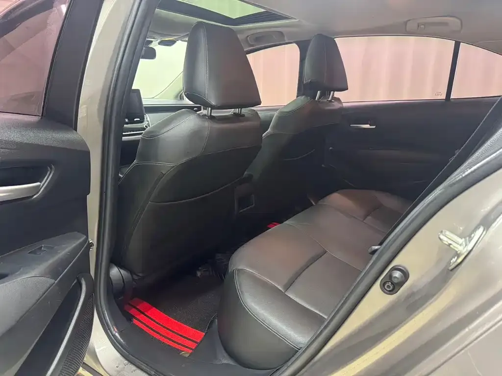 Toyota Corolla 2021 из CN, фото 8