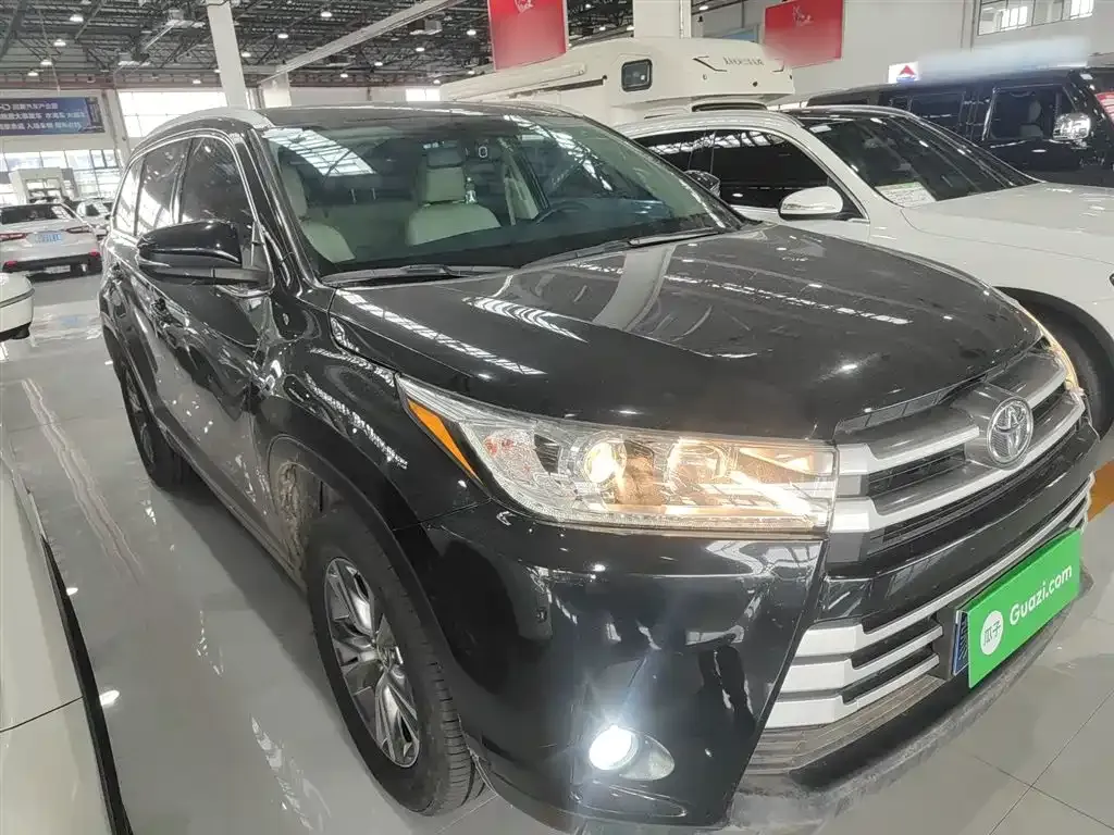 Toyota Highlander — фото 4