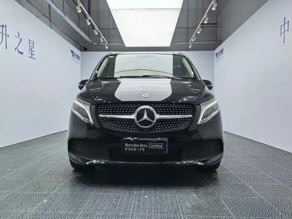 Mercedes-Benz V-Class 2021 из CN, фото 2