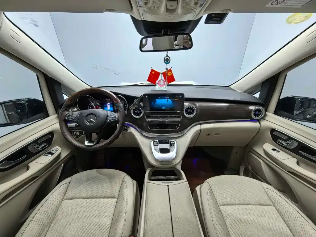 Mercedes-Benz V-Class 2021 из CN, фото 9