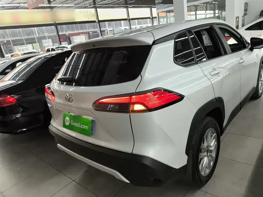 Toyota Corolla Cross 2022 из CN, фото 6